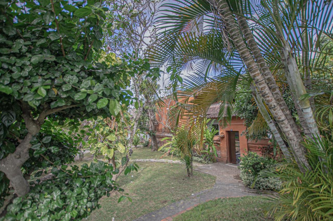 Panorama Cottages I Legian  Luaran gambar